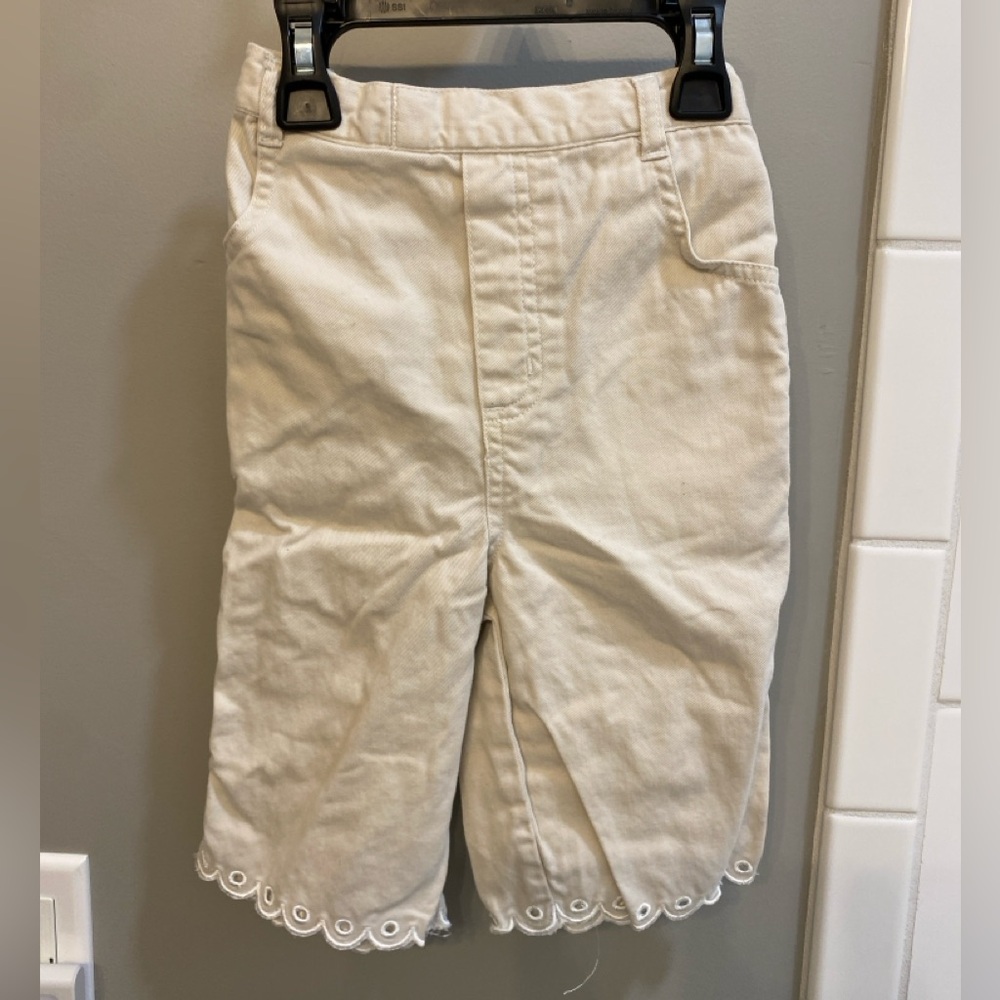 Sesame Street Cream Girls Scallop Hem Pants / Size 3T / GUC